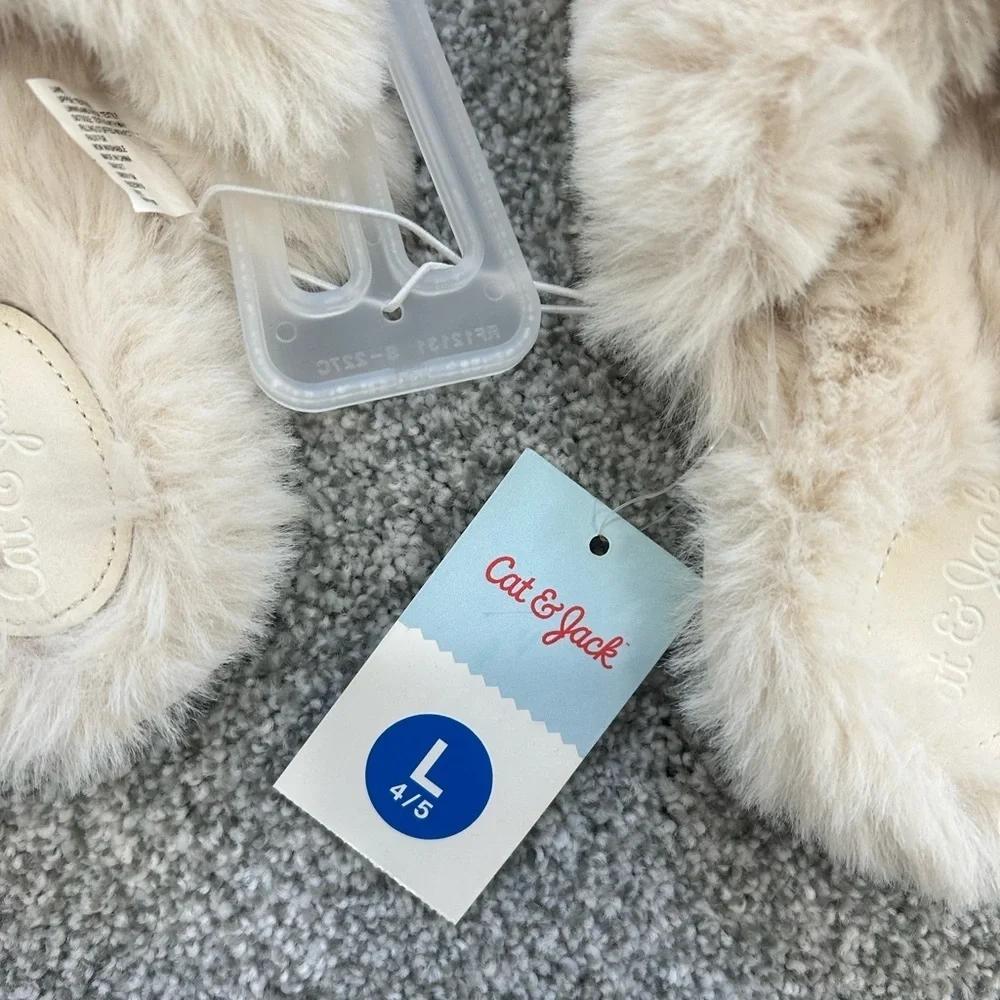 Cat & Jack Kids Slippers